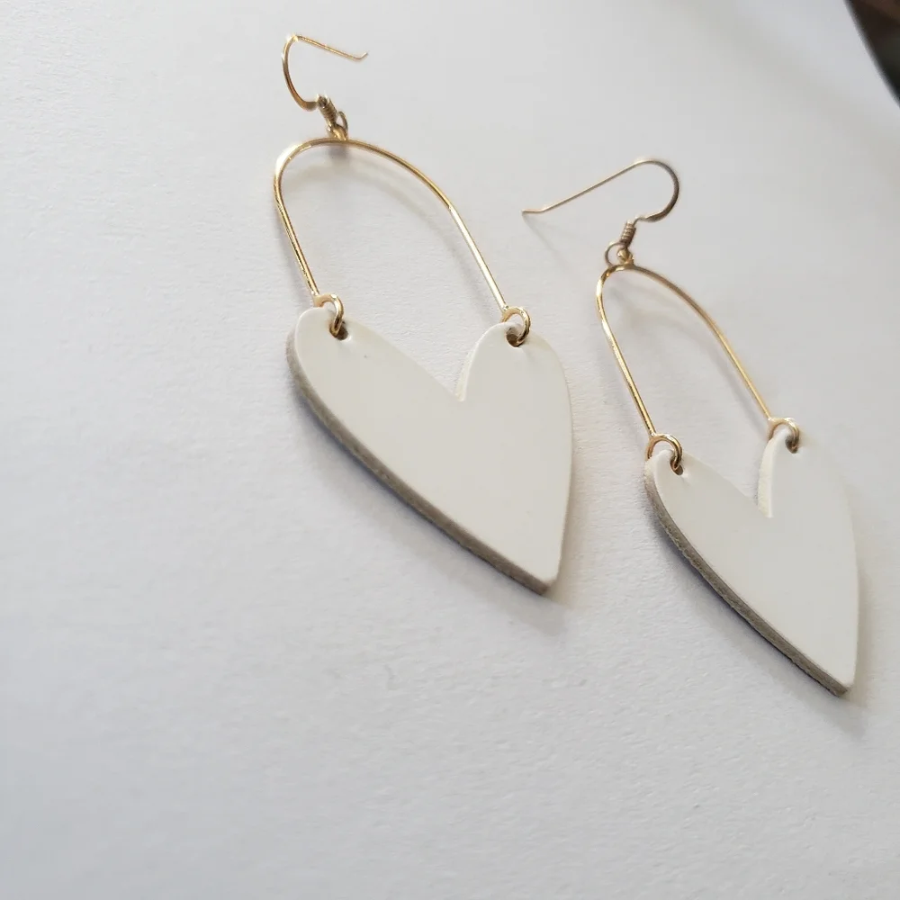 Nickel and Suede White Sweethearts Leather Earrings